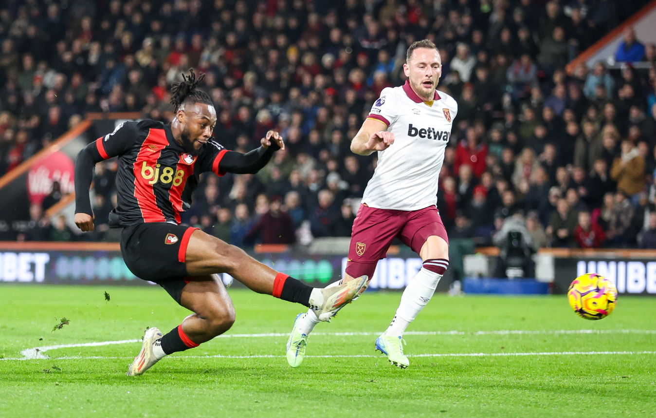 AFC Bournemouth vs West Ham (03:00 17/12) | Xem lại trận đấu