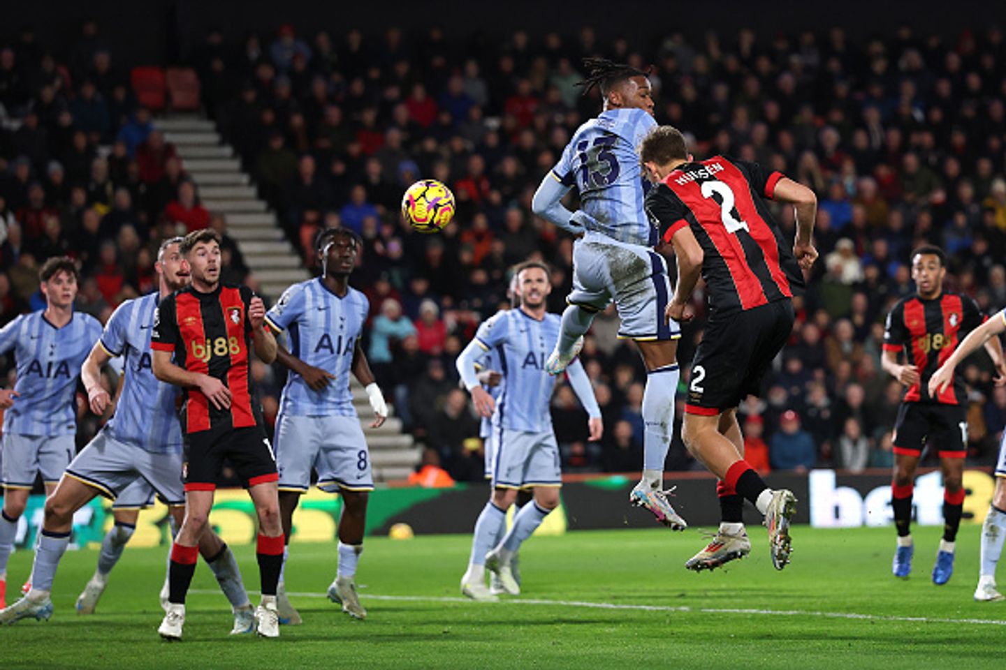 AFC Bournemouth  vs Tottenham (03:15 &#8211; 06/12) | Xem lại trận đấu